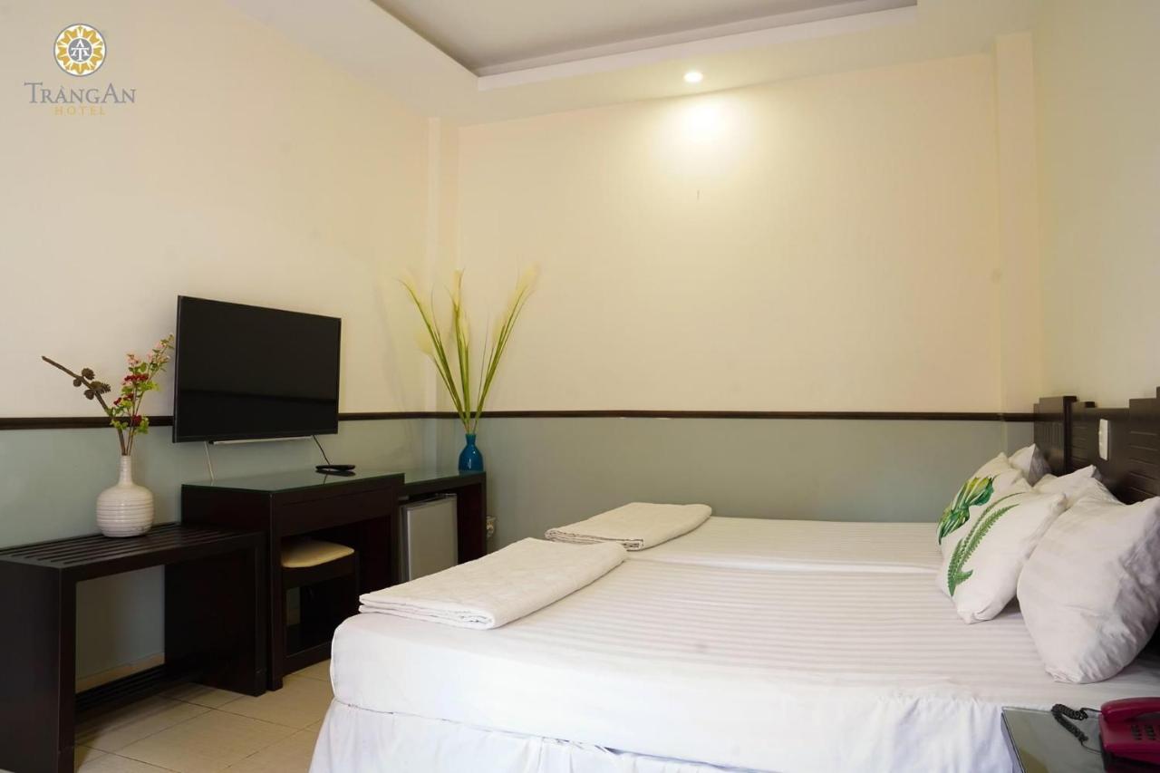 Trang An Hotel - 5 Minutes Landmark 81 Cidade de Ho Chi Minh Exterior foto