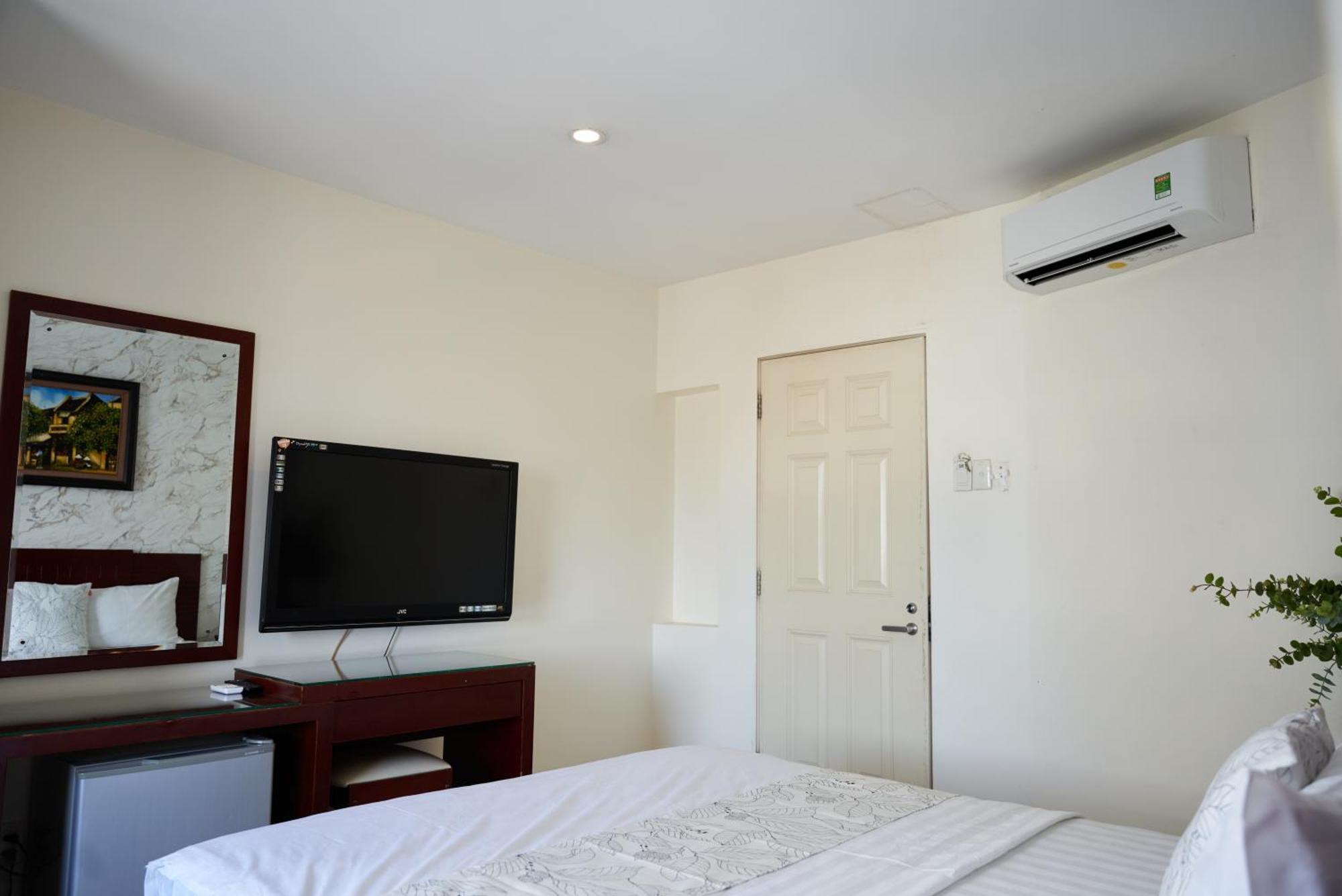 Trang An Hotel - 5 Minutes Landmark 81 Cidade de Ho Chi Minh Exterior foto